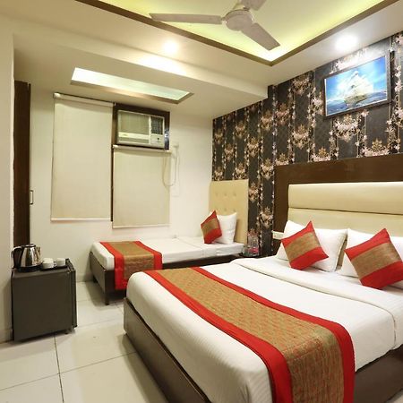 Hotel Qualia Suites At Delhi Airportニューデリー エクステリア 写真