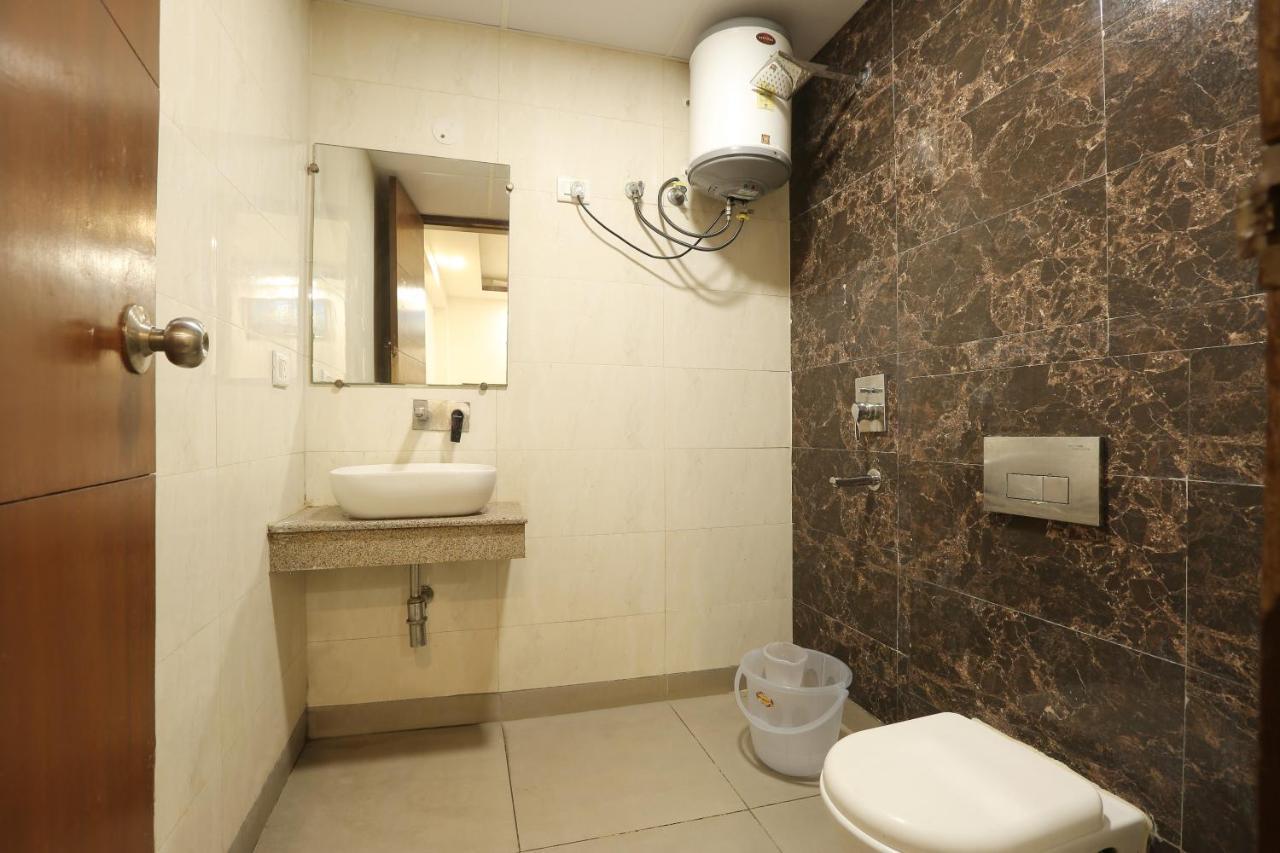 Hotel Qualia Suites At Delhi Airportニューデリー エクステリア 写真