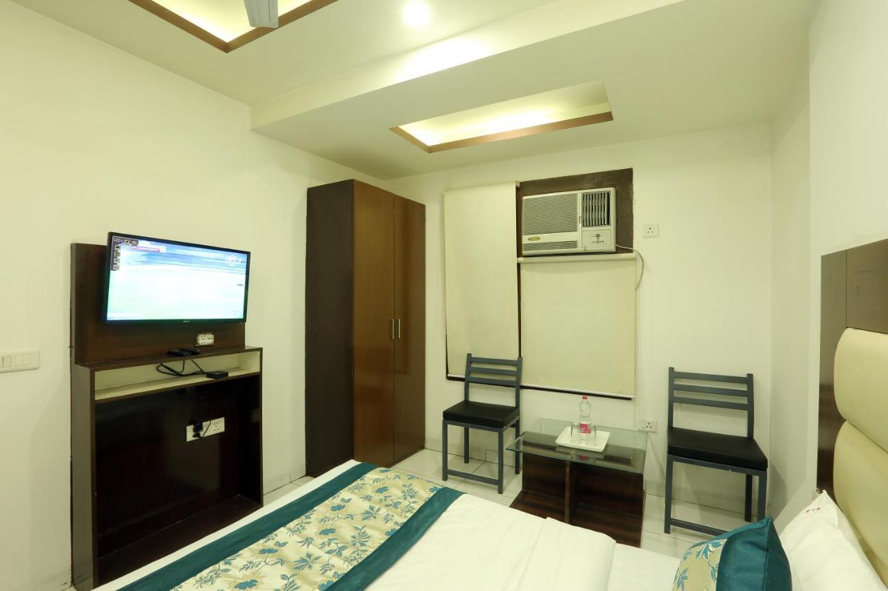 Hotel Qualia Suites At Delhi Airportニューデリー エクステリア 写真