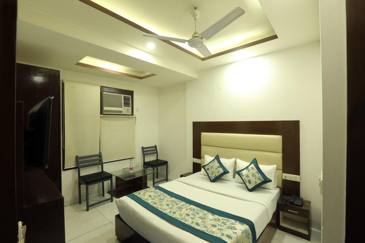 Hotel Qualia Suites At Delhi Airportニューデリー エクステリア 写真