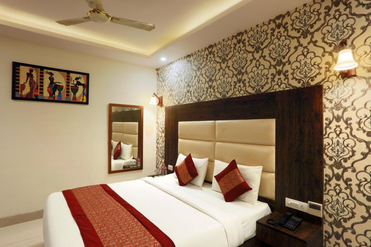 Hotel Qualia Suites At Delhi Airportニューデリー エクステリア 写真