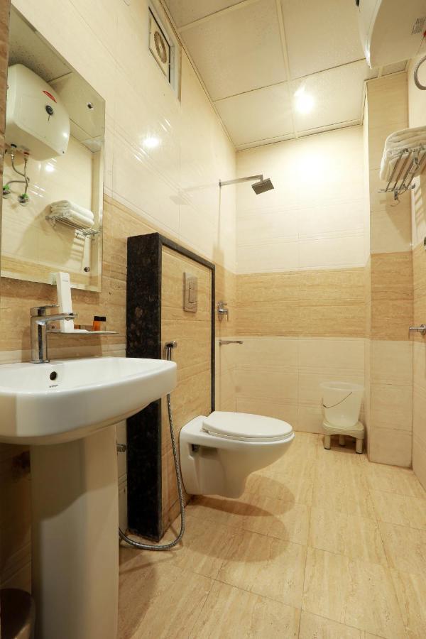 Hotel Qualia Suites At Delhi Airportニューデリー エクステリア 写真