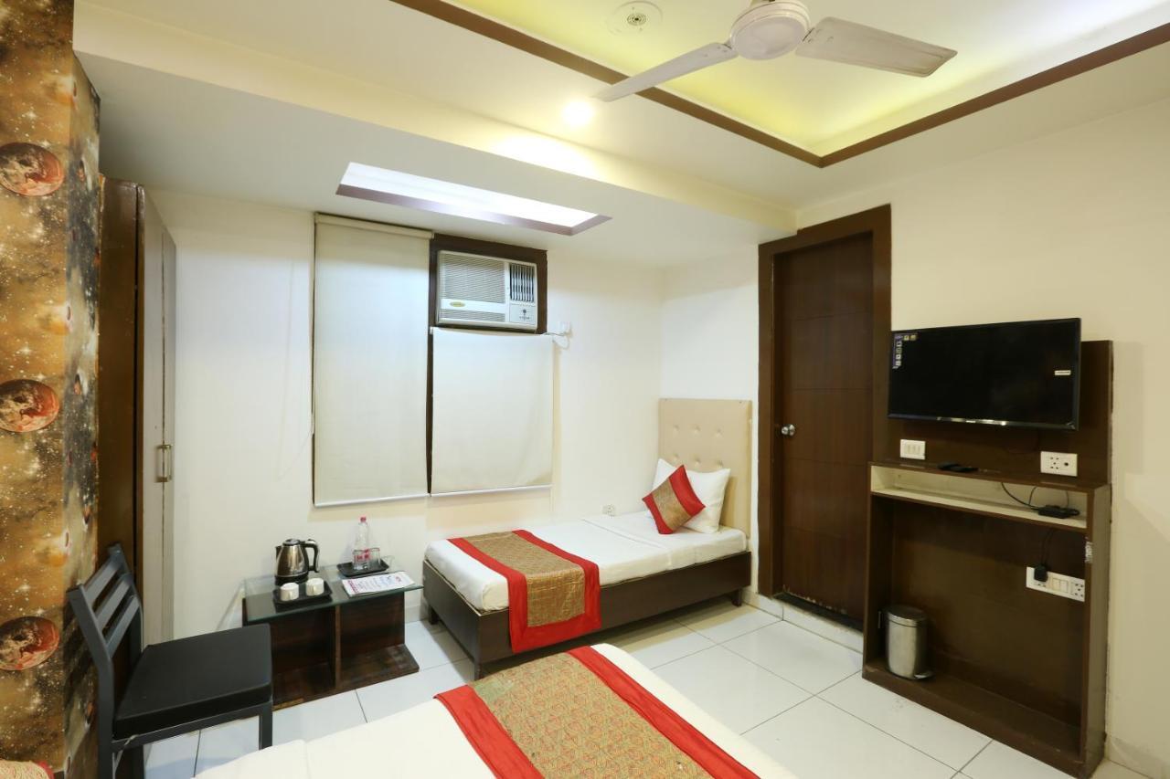 Hotel Qualia Suites At Delhi Airportニューデリー エクステリア 写真